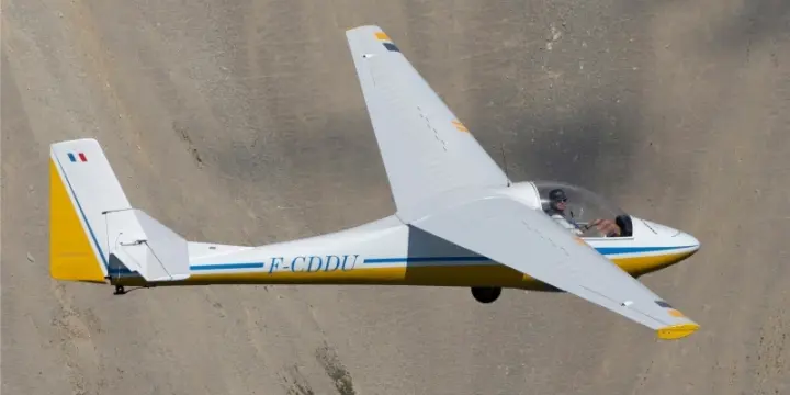 Planeur biplace CARMAM M200