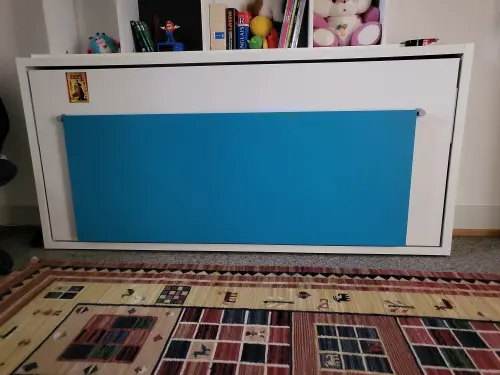 Lit armoire en très bon état