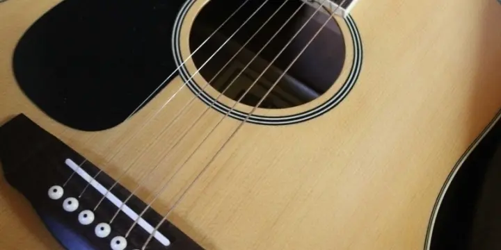 Guitare de gaucher Brighton England neuve