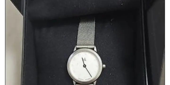 MONTRE CALVIN KLEIN FEMME AVEC BOÎTE