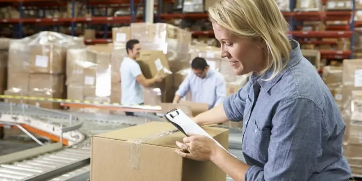 Entrepôt man / wife packer