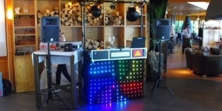 D J Bernard pour toutes vos fêtes