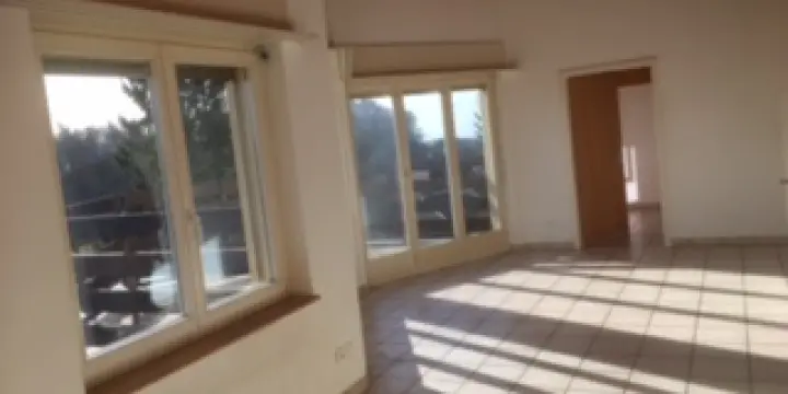 Bel appartement de 5,5 pièces à Lignières