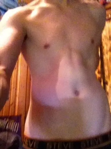 jeune homme recherche sexfriend à Morges