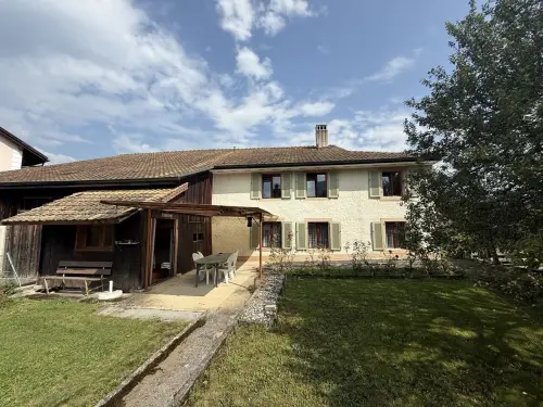 À vendre à Courfaivre maison de 2 logements à rénover à Courfaivre