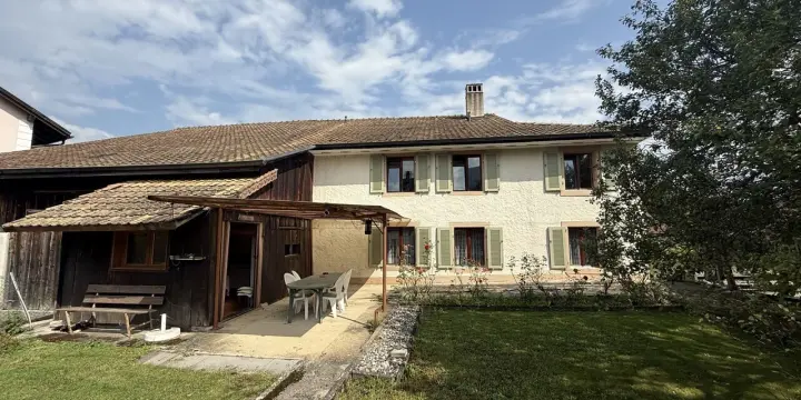 À vendre à Courfaivre maison de 2 logements à rénover