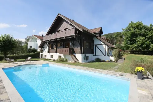 Villa de caractère de 9 pièces à Montsevelier à Montsevelier