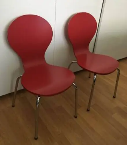 Chaises pour enfants à Nyon