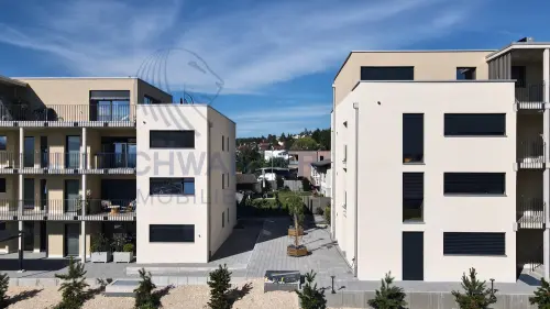 Design contemporain pour ce splendide attique entouré de verdure à Develier