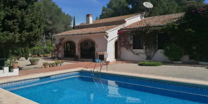 Exceptionnelle propriété à Javea - Espagne