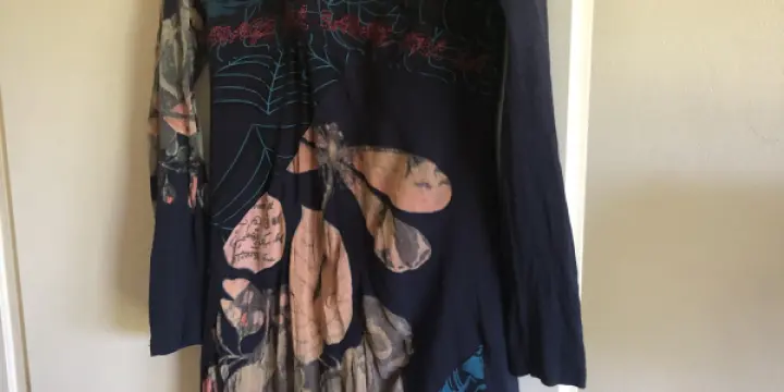 Robe bleue et multicolore taille L coton