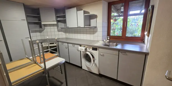 Appartement de 2,5 pièces avec cachet à louer à Fontenais