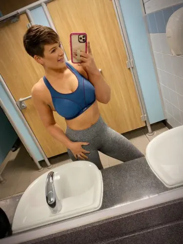Salut je suis disponible pour des rencontres
