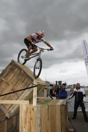 Show - Démonstration de Vélo-Trial à Froideville