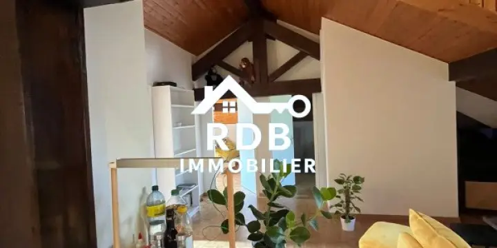 Appartement de 3,5 pièces au 3ème étage sans ascenseur à Genève 1202