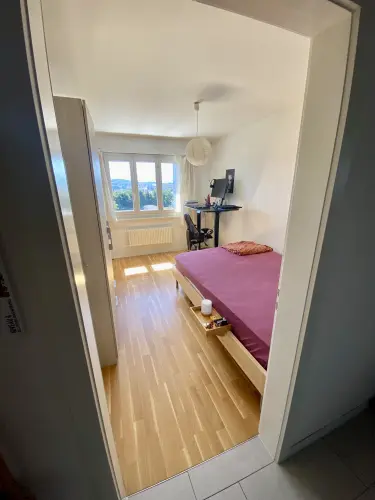 1 Chambre dans colocation meublée près de la gare à Fribourg