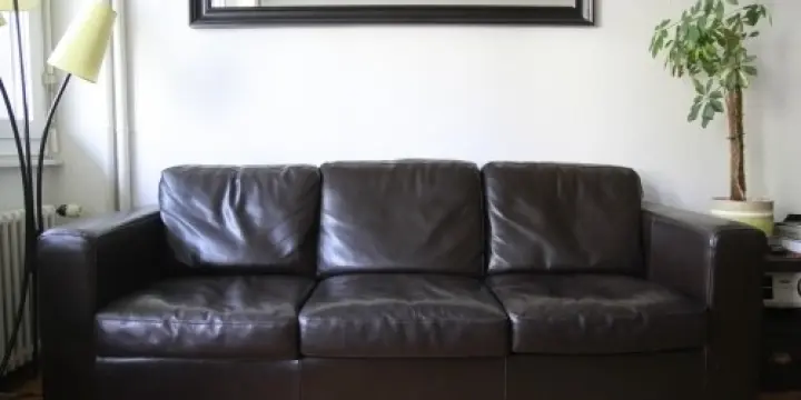 Canapé en cuir Maisons du Monde 
