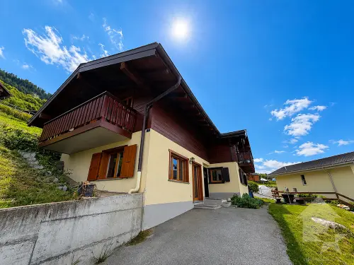 Charmante maison avec vue panoramique sur la plaine