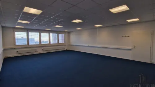 Local commercial au 1er étage à Morges
