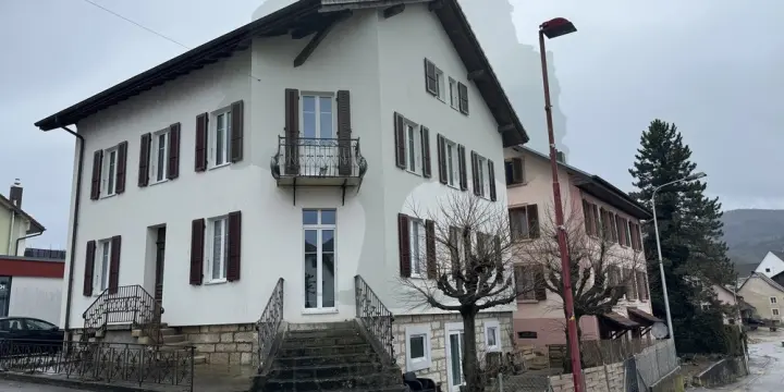 À VENDRE - Immeuble de rendement avec 4 appartements