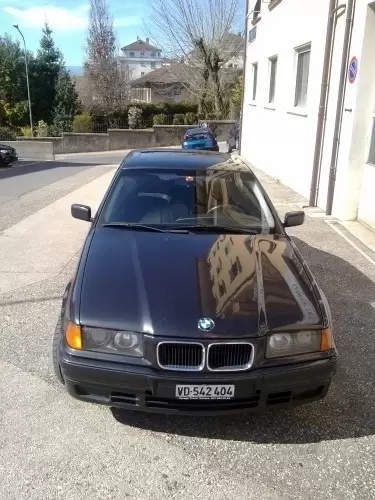 A vendre BMW 325 tds 1994 diesel