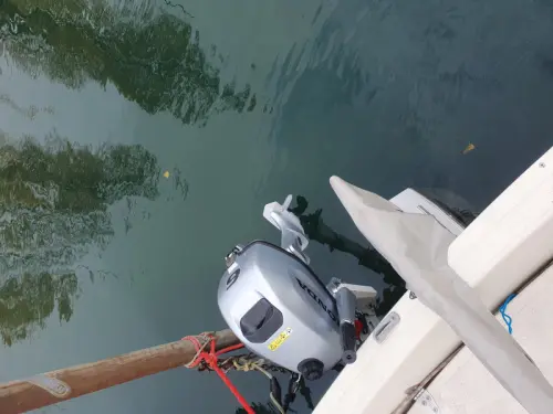 Moteur HONDA pour bateau 6CV à Delémont