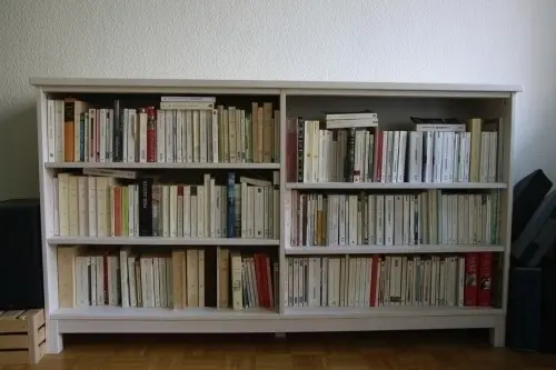 Bibliothèque en pin blanche à Geneva