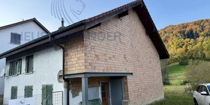 Charmante petite maison à rénover situation paisible