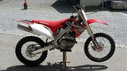Moto Cross Honda CRF 450 à Orvin