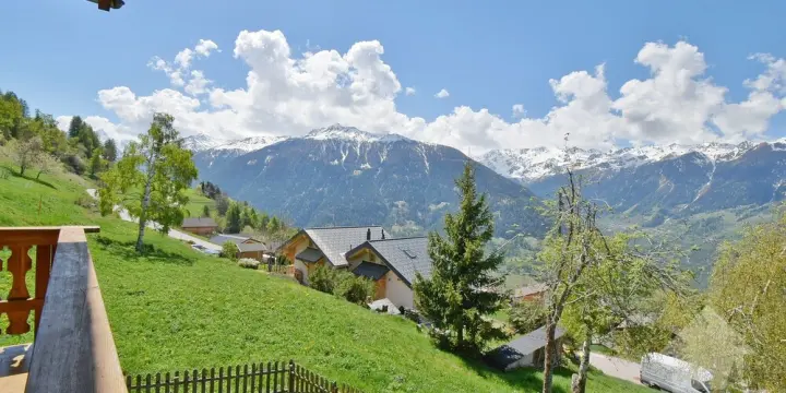 Magnifique chalet à la montagne avec une vue splendide et panoramique
