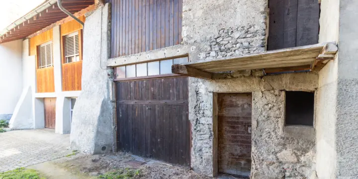 Grange authentique avec fort potentiel de transformation