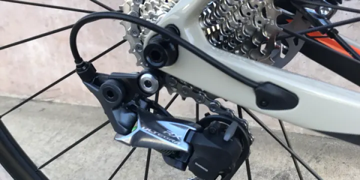 2020 PIVOT VAULT SHIMANO ULTEGRA 2x Gravel
