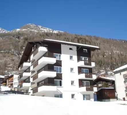 Saas-Fee Valais vacances «ski in and out»  2-3 personnes