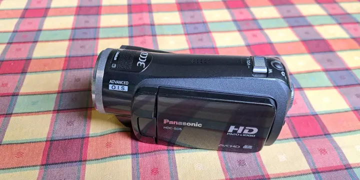 Caméscope Panasonic HDC-SD5