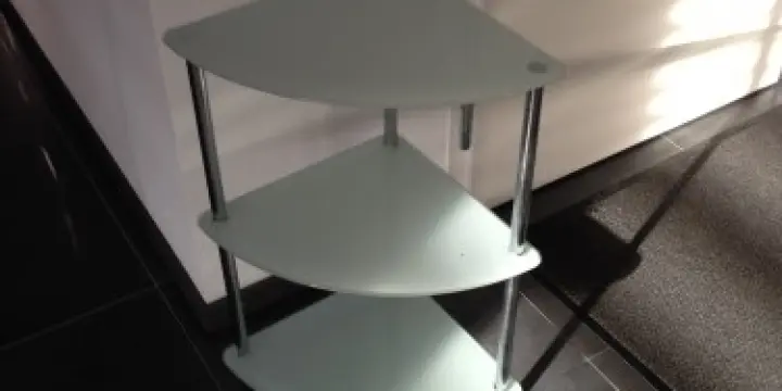 Etagere multiusage en verre