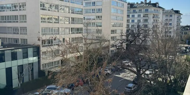 Très bel appartement rénové de 3 pièces à Champel