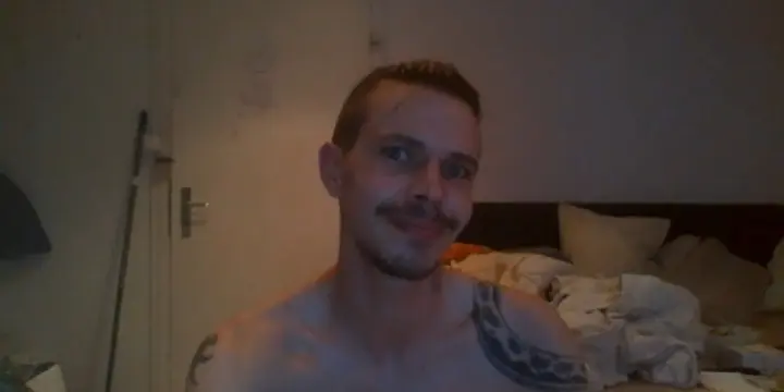 Escortboy Lausanne pour tous le monde qui à besoin de moi