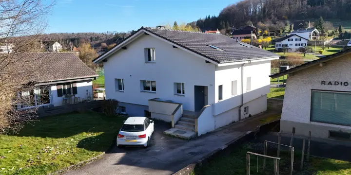 À vendre à Courchavon maison de 5.5 pièces sur un terrain de 1'540 m²