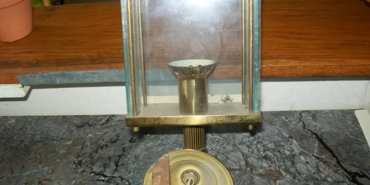 BELLE APPLIQUE MURAL