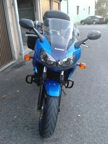 Kawasaki zrx 1200 s à La Chaux-de-fonds