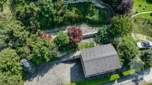 Terrain et bâtiment à rénové avec permis à Misériez (Salins)