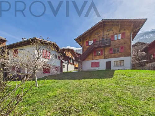 Mehrfamilienhaus mit Gästehaus in Grengiols - 711 m² Land