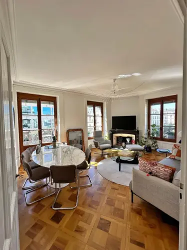 BEL APPARTEMENT 5 PIÈCES AU COEUR DE GENÈVE