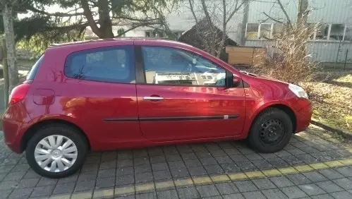 Renault CLIO 3 à St Blaise