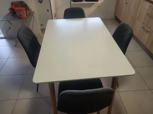 Table et chaises