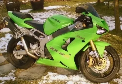 Kawasaki zx-6r 2004  (636cm3) à Genève