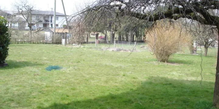 Appartement de 3.5 pièces à Vendlincourt avec grand jardin en commun