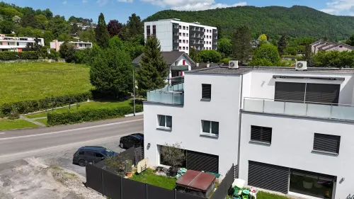 À vendre à Delémont maison moderne de 5.5 pièces avec jardin à Delémont