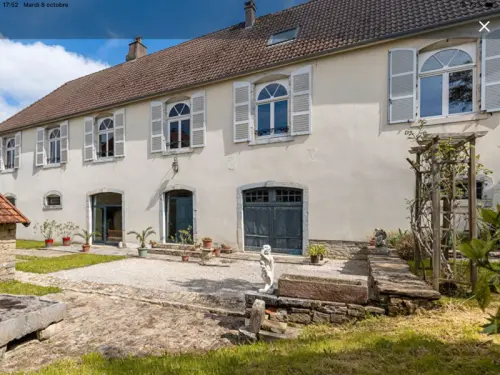 Maison de charme proche de l’accès autoroute de Baume-les-Dames à BAUME LES DAMES