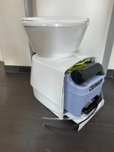 Toilette Dometic camping-car à Dompierre  Fribourg